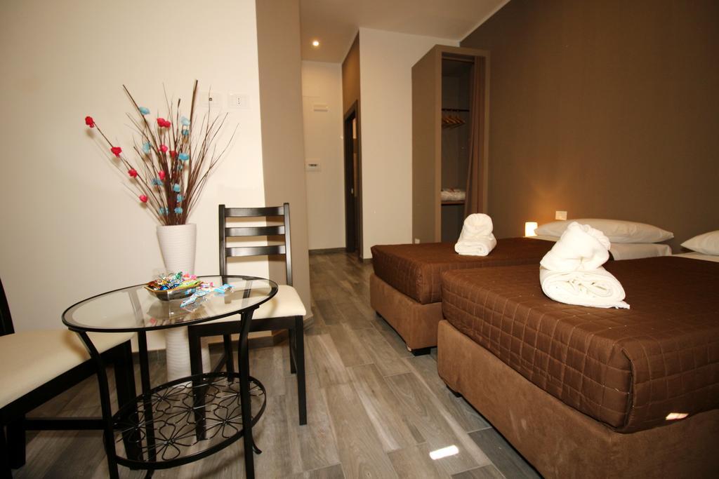 Mi.Ro Rooms Рим Экстерьер фото