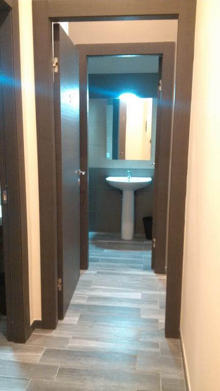 Mi.Ro Rooms Рим Экстерьер фото