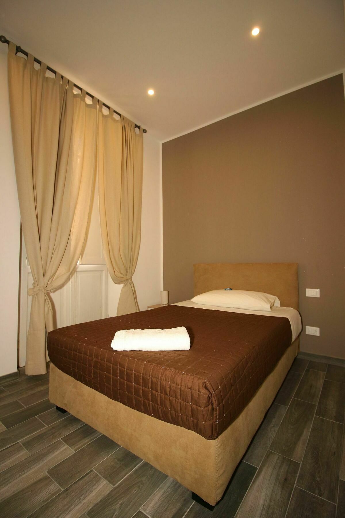 Mi.Ro Rooms Рим Экстерьер фото
